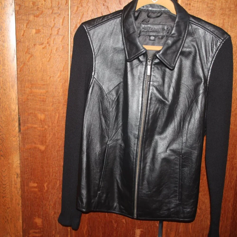 Jacket, leather with knitted sleeves and back. Size L. Jaclyn Smith. Good. - Picture 6 of 10